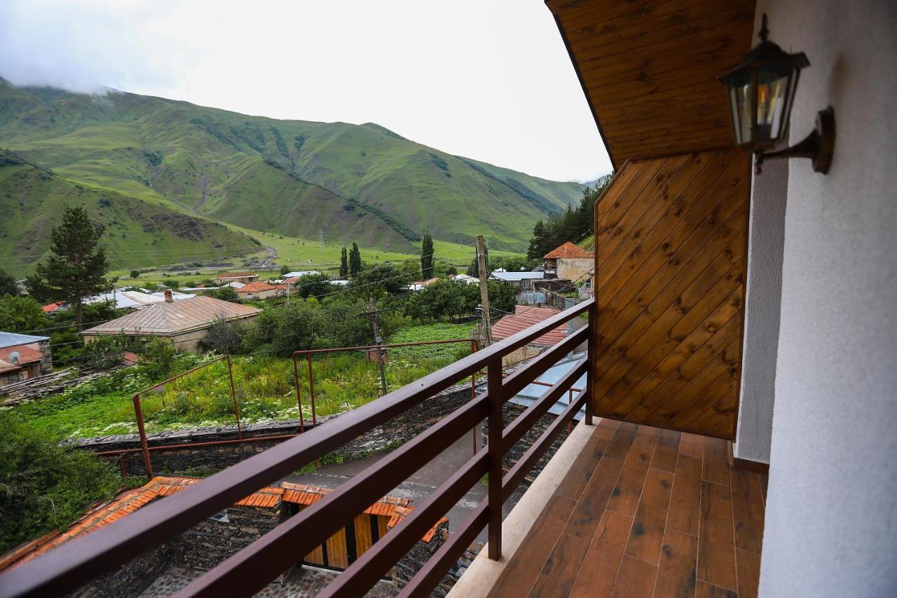 Sno Inn Kazbegi Exterior foto